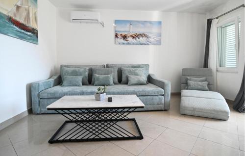 Ribarica House | Inviting Retreat in Cesarica with Scenic Sea Views