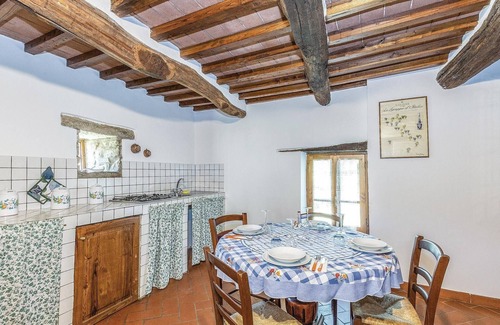 Pieve di Chio House | Exceptional 2-Bedroom Retreat in Cortona with Pool & Spa
