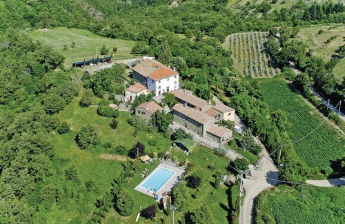Pieve di Chio House | Exceptional 2-Bedroom Retreat in Cortona with Pool & Spa