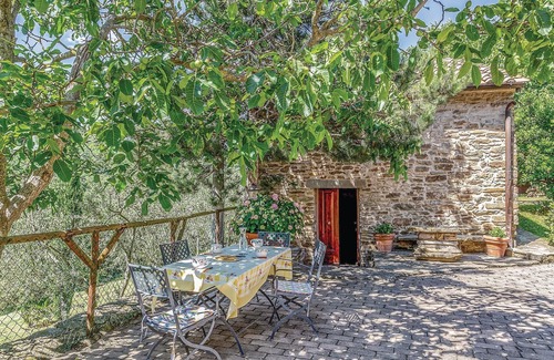 Pieve di Chio House | Exceptional 2-Bedroom Retreat in Cortona with Pool & Spa