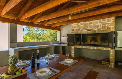Tribalj House | Spacious 4-Bedroom Retreat with Pool in Crikvenica