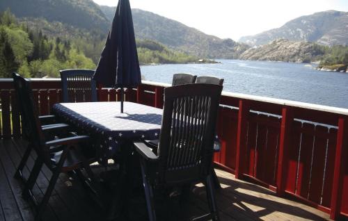 Gulen House | Inviting Dalsyra Home with Kitchen - Family Friendly Stay