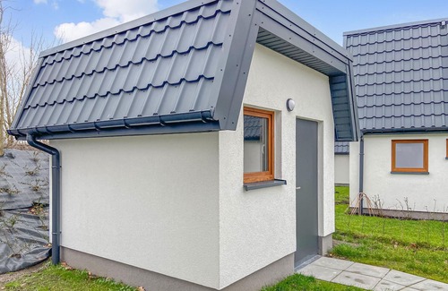 Den Oever House | Relaxing Getaway in a Modern Holiday Home with Spa