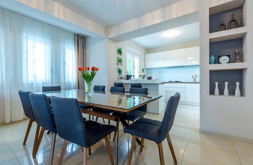 Dicmo House | Idyllic Vacation Home in Dalmatian Hills with Private Pool