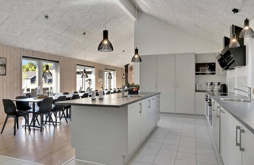 Frederiksvaerk House | Inviting 12-Bedroom Accommodation in Beautiful Frederiksværk