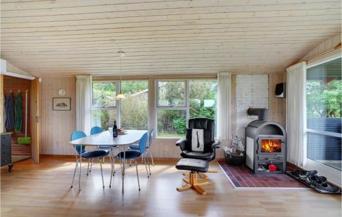 Hvalpsund House | Welcoming Home in Fars with Family-Friendly Kitchen