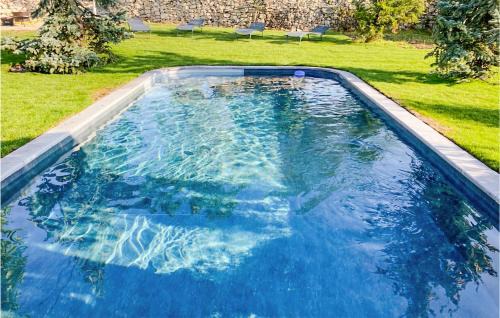 Sault House | Outstanding Home in Sault with Outdoor Pool for Families