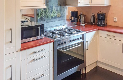 Heinkenszand House | Experience a Memorable Family Getaway in Our Cozy Cottage