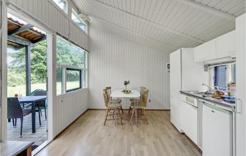 Hampen House | Relaxing Getaway in Hampen with Free Wifi & Family-Friendly