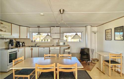 Harlosa House | Welcoming Home in Harlsa with Free Wifi for Families