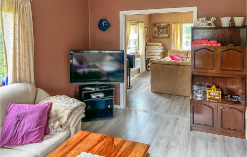 Sokndal House | Scenic Oceanfront Home in Hauge I Dalane with Kitchen