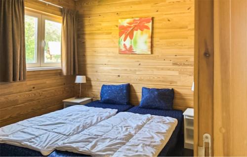 Heel House | Comfortable Home in Heel with Wifi and Pool Access