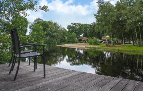 Heel House | Comfortable Home in Heel with Wifi and Pool Access