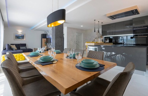 Imotski House | Experience Relaxation and Gorgeous Views at Our Vacation Home