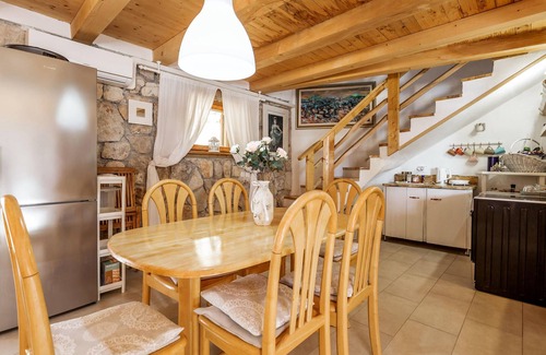 Baric Draga House | Unforgettable Oceanfront Retreat Just Steps from the Water