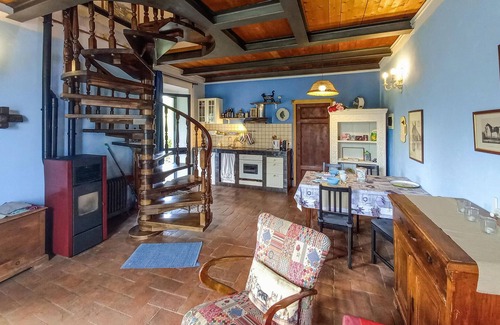 Calcinaia House | Spacious 2-Bedroom Accommodation in Fornacette PI