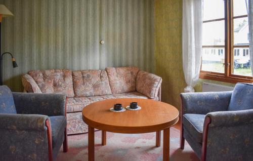 Jamjo House | Stylish Home in Jmj with Kitchen, Pet and Child Friendly