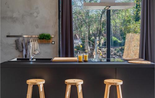 Sestanovac House | Tranquil Retreat in Katuni with Pool & Wifi Access