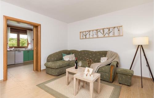 Gospic House | Top-Rated Home in Klanac with Full Kitchen & Pet-Friendly