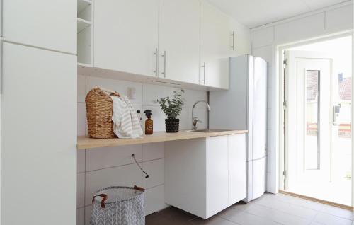 Lammhult House | Inviting Home in Lammhult with Ethernet Internet Access