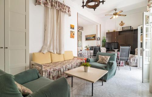 Ciudad Jardin House | Pet and Child Friendly Home in Malaga - 4-Star Retreat