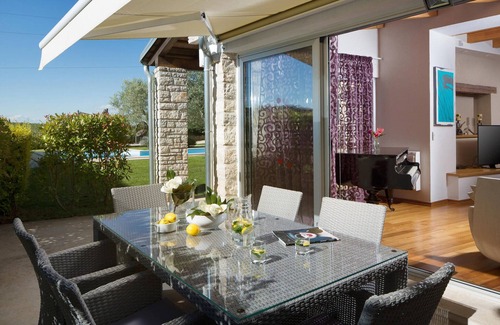 Sorici House | Unforgettable Stay Awaits at This Inviting Home with Pool