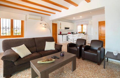 Teulada House | Comfortable Retreat with Pool and Spa near Teulada