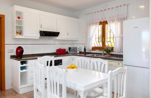 Teulada House | Comfortable Retreat with Pool and Spa near Teulada