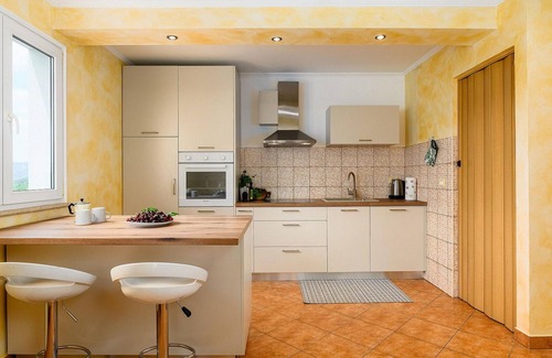 Kaldir House | Experience 3 Bedroom Retreat in Pet-Friendly Motovun