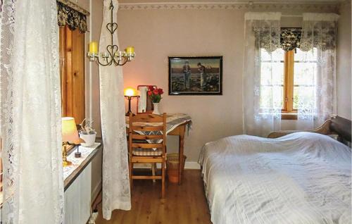 Nasum House | Cozy Home in Nsum with Kitchen for Family Getaways