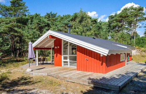 Spidsegard House | Inviting 4 Bedroom Accommodation with Ocean View in Nexø
