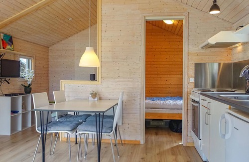 Balka Strand House | Pet-Friendly 1 Bedroom Oasis with Ocean Views in Nexø