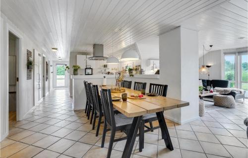 Jegum House | Stunning Oksbl Home with Panoramic Views and Pool Access