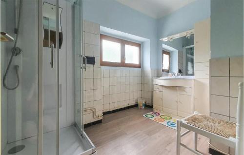 Osse-en-Aspe House | Cozy Home in Osse-En-Aspe with Free Wifi for Families