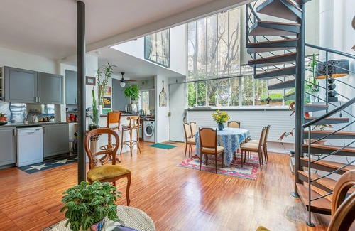 Quartier du Petit-Montrouge House | Experience Paris in a Cozy Home with Spa & Breakfast