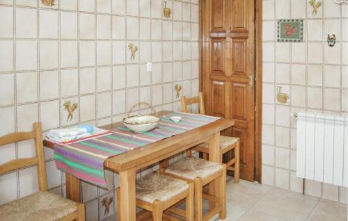 Villamayor House | Stylish Home in Piloña with Kitchen, Pet Friendly!