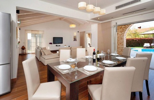 Labinci House | Family-Friendly 3-Bedroom Retreat in Beautiful Porec
