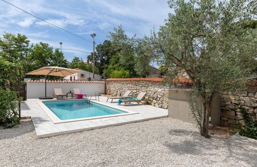 Buici House | Rural Retreat with Pool and Lake Views Awaits You