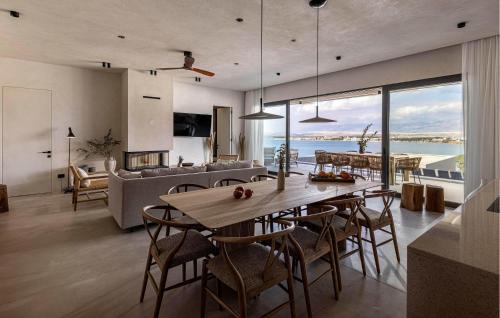 Povljana House | Discover a Family-Friendly Escape at Beautiful Home in Povljana