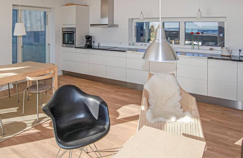 Sønderstrand House | Family-Friendly 4 Bedroom Getaway in Beautiful Rømø