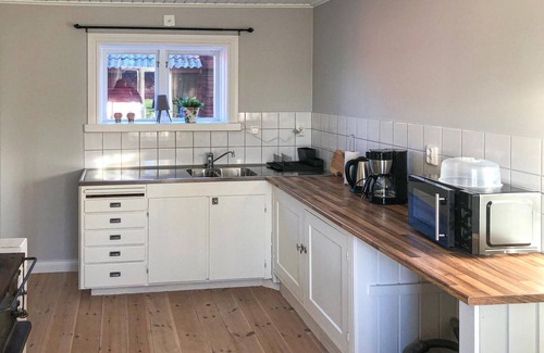 Rattvik House | Cozy Accommodation with Lake View Near Rättvik