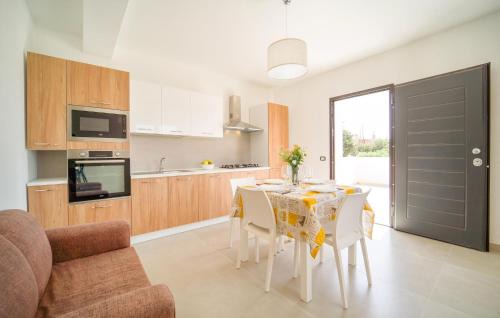 Realmonte House | Family-Friendly Home in Realmonte with Full Kitchen
