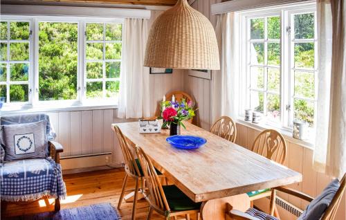 Vinnes House | Beautiful Home in Reksteren with Oceanfront Views