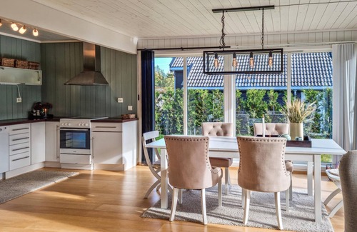 Risor House | Family-Friendly Cottage with Pool & Lake View Awaiting You
