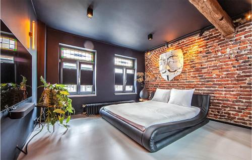 Roermond House | Exceptional Home in Roermond with Family-Friendly Kitchen