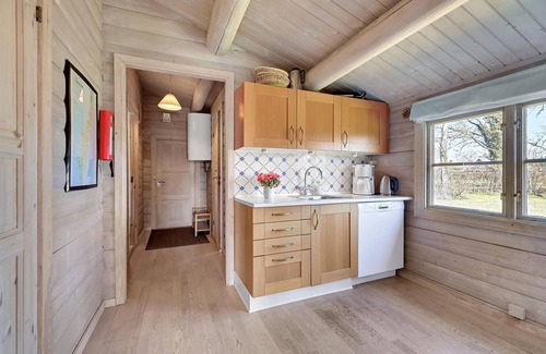 Spodsbjerg House | Discover a Cozy Vacation Home in Spodsbjerg with Ocean Views