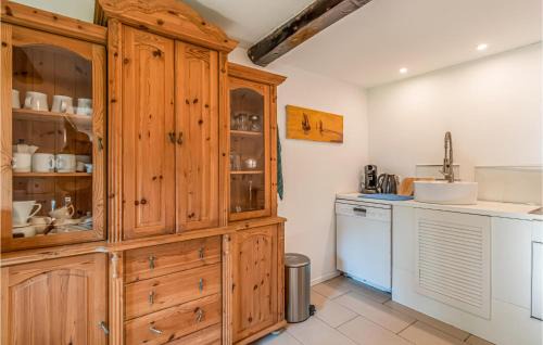Suderheistedt House | Cozy Home in Süderheistedt with Kitchen for Families