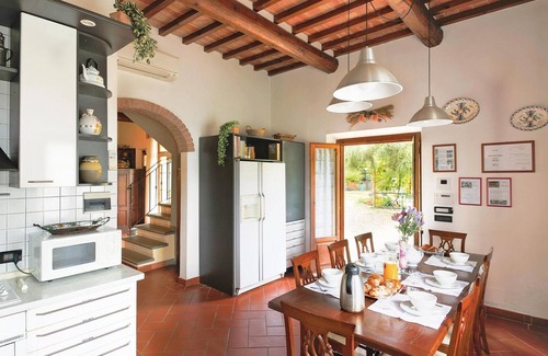 Mosciano House | Relax by the Pool in Florence: Ideal Family Getaway
