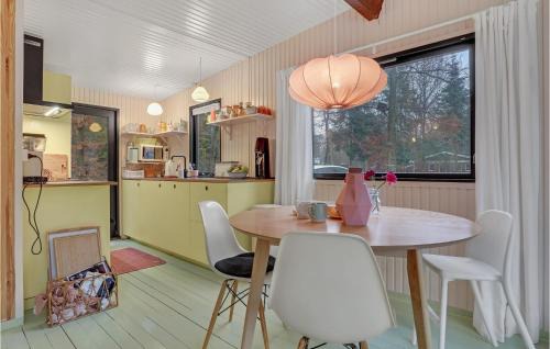 Strøby Ladeplads House | Inviting Home in Strøby with Kitchen for Family Stays