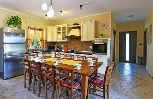 Kringa House | Newly Built Villa on the Edge of a Scenic Istrian Village